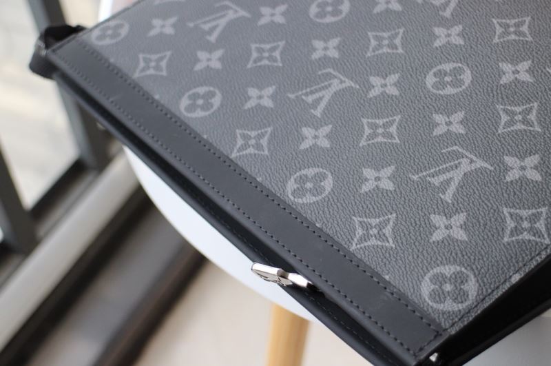 Louis Vuitton Clutch Bags